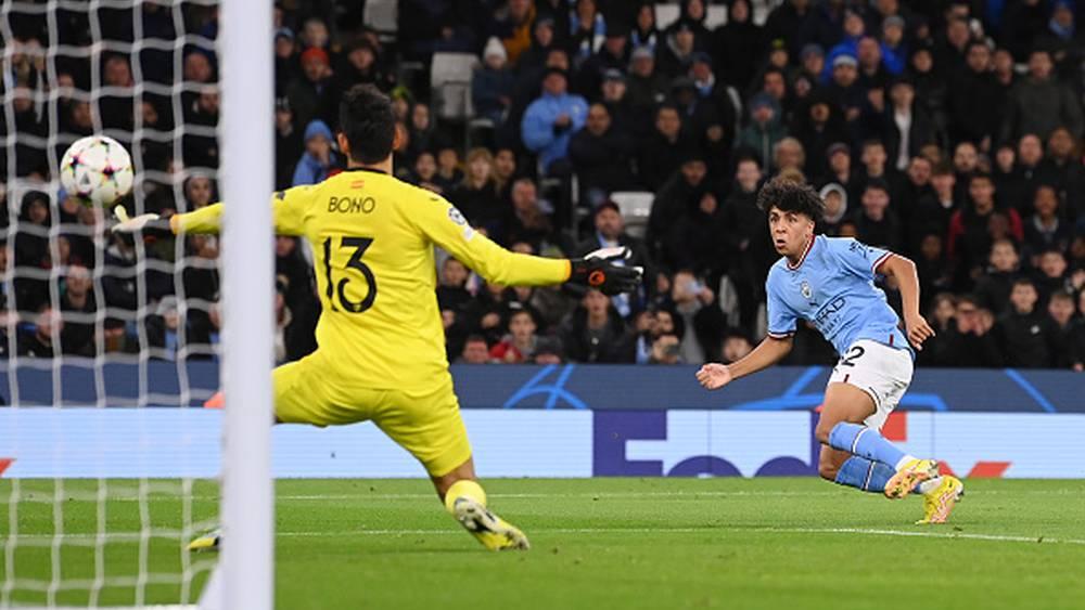 دوري الأبطال/ إشبيلية ينهزم أمام مانشستر سيتي (3-1) ويتحول للمنافسة في "اليوروبا ليغ"