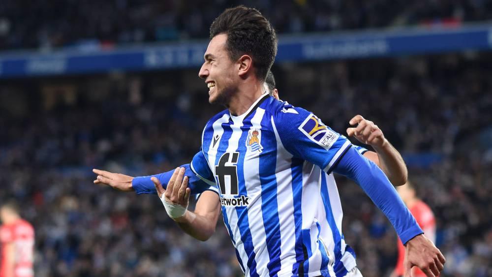 برشلونة يتقدم في مفاوضاته مع "مارتن زوبيميندي" لخلافة "سيرجيو بوسكيتس"