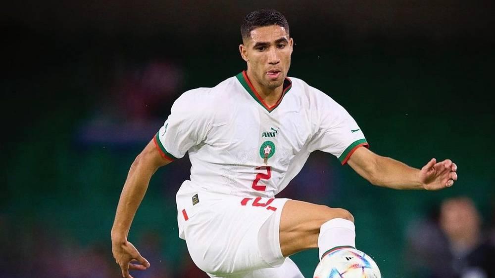 حكيمي يتفاعل مع استدعائه لتمثيل المنتخب المغربي في المونديال ويكتب: "فخور جدا ومقتنعون بأننا سنقدم كل شيء من أجل وطننا"