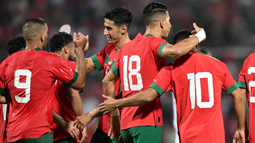 المنتخب المغربي يخوض أولى مبارياته في كأس العالم "قطر 2022" ضد كرواتيا بالقميص الأحمر