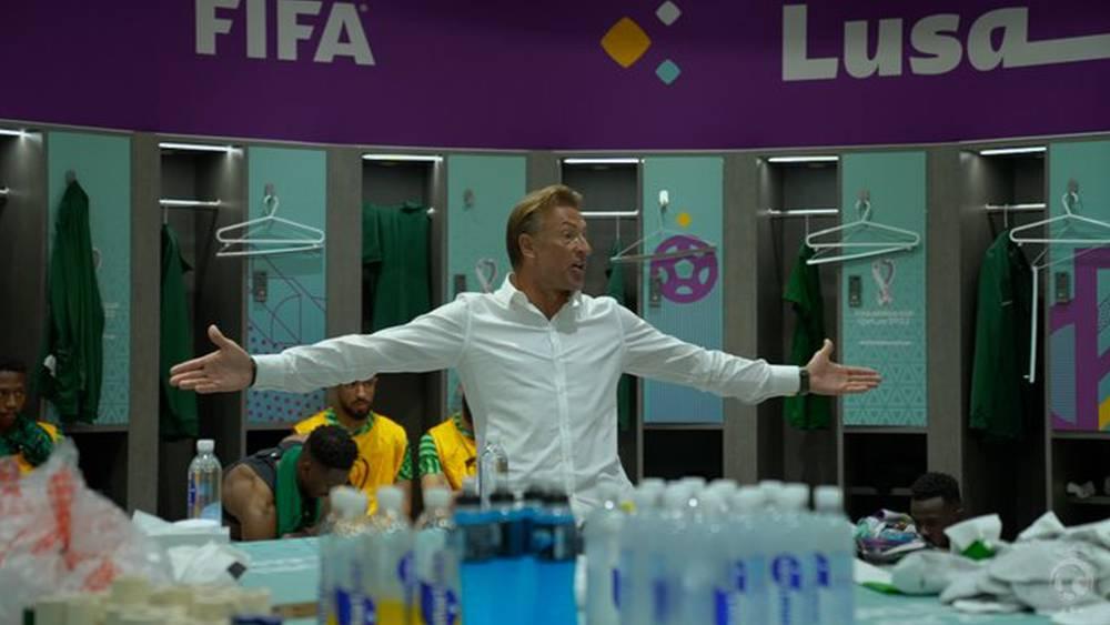 رونار في خطاب للاعبيه قبل الفوز على الأرجنتين: "هذه فرصة حياتكم.. هل تتخيلون أن نحني رؤوسنا للأسفل ونستسلم؟ هذا مستحيل"