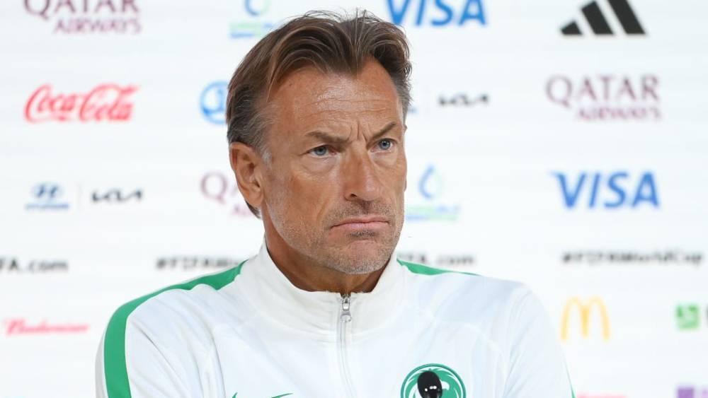 رونار: "والدتي كانت سعيدة بالانتصار.. لقاء بولندا سيكون أصعب والشهراني لاعب مهم سنُكافح من أجله"