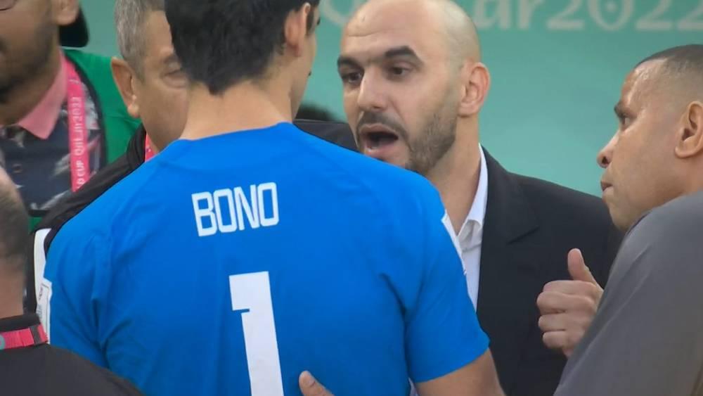 الركراكي: "بونو رَاجل.. سالا مباراة كرواتيا بإِصابة وقالِّيا نبدلو قبل مَاتش بلجيكا فَش مقدرش يلعب ومْلي عرفنا باللَّي مغيتحسْبش تغيير"