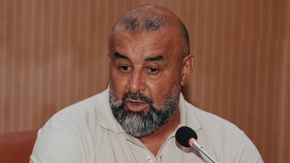 بنشيخة (باكيا): "المغاربة شرفونا في المونديال.. أنا عفوي في كلامي و'الله يَّاخذ الحَقْ في من يريد أن يفرقنا مع أخوتنا'"