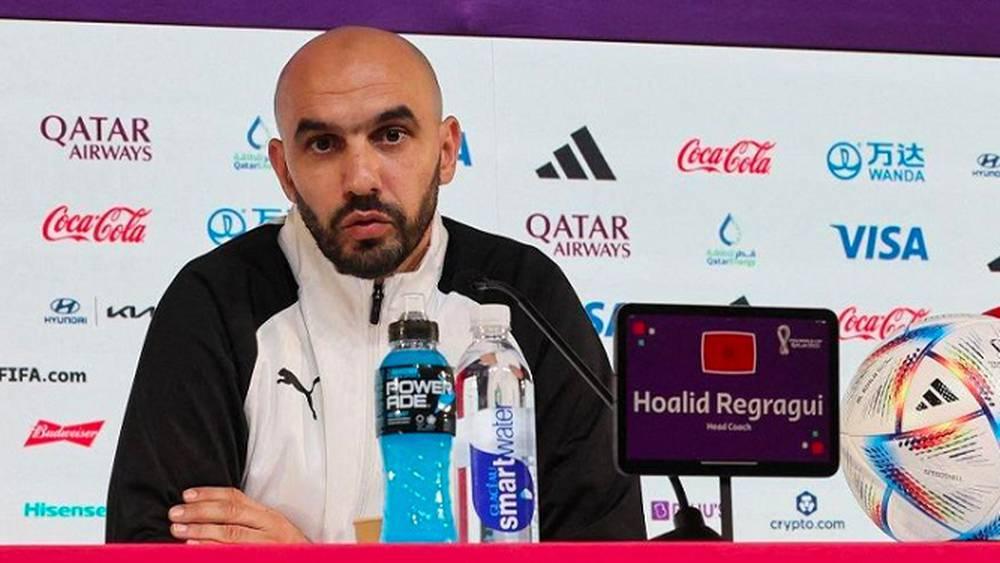 الركراكي عن الجماهير المساندة لـ"الأسود": "قبل كانُو غِير المغاربة ودَابا زادُو حتَّا البلدان العربية والأفريقية ونتمنى يعاوْنُونا كلهم بالدُّعاء"