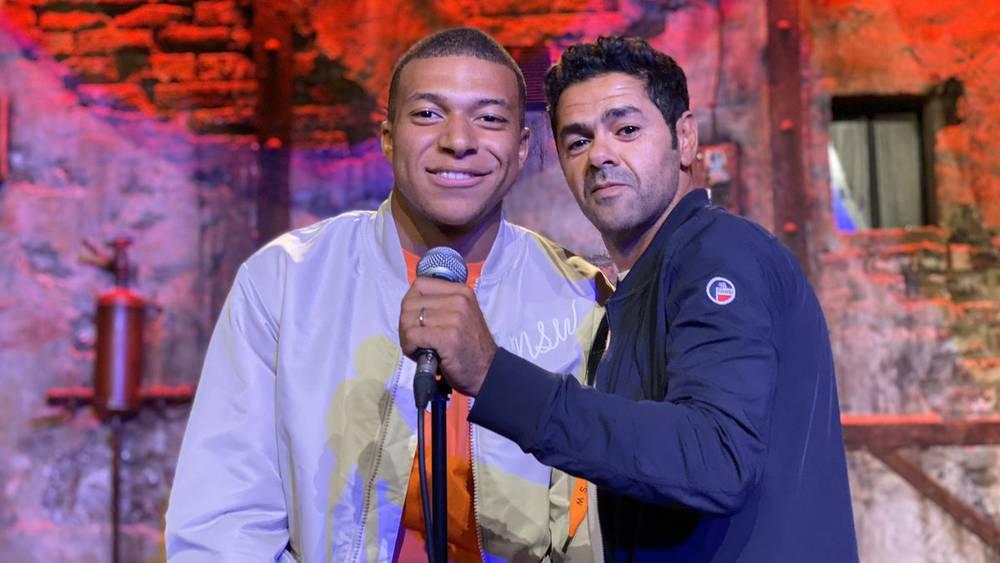 كيليان مبابي وجمال الدبوز يزوران مقر إقامة المنتخب المغربي في الدوحة