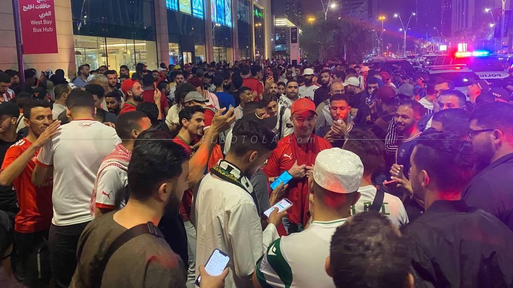 الجماهير المغربية في حالة "انتظار وترقب" للحصول على تذاكر مباراة إسبانيا بعد نفاد "التذاكر المجانية"