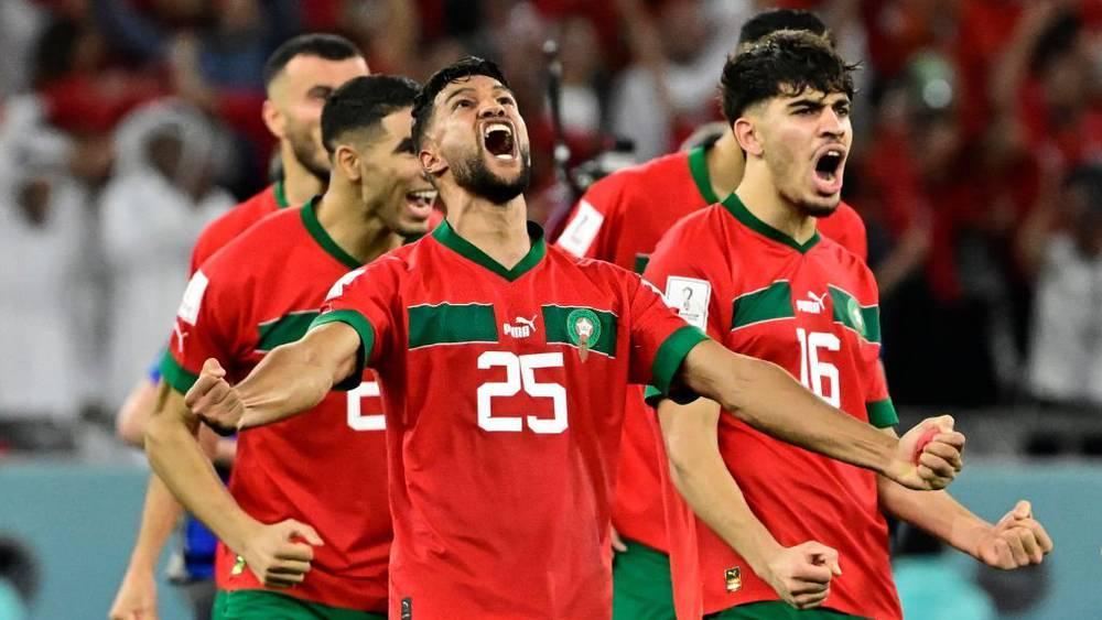 المغرب يكتب التاريخ مجددا ويصبح أول منتخب عربي - أمازيغي يتأهل لربع نهائي كأس العالم