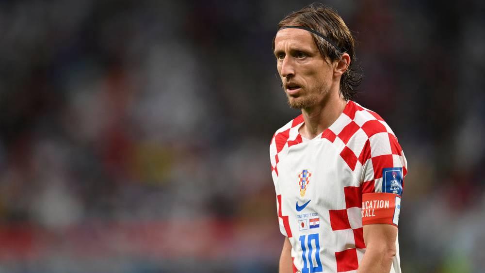 مودريتش رافضًا فكرة الاعتزال الدولي: "طالما كنت قادرًا على اللعب لن أترك منتخب بلدي"