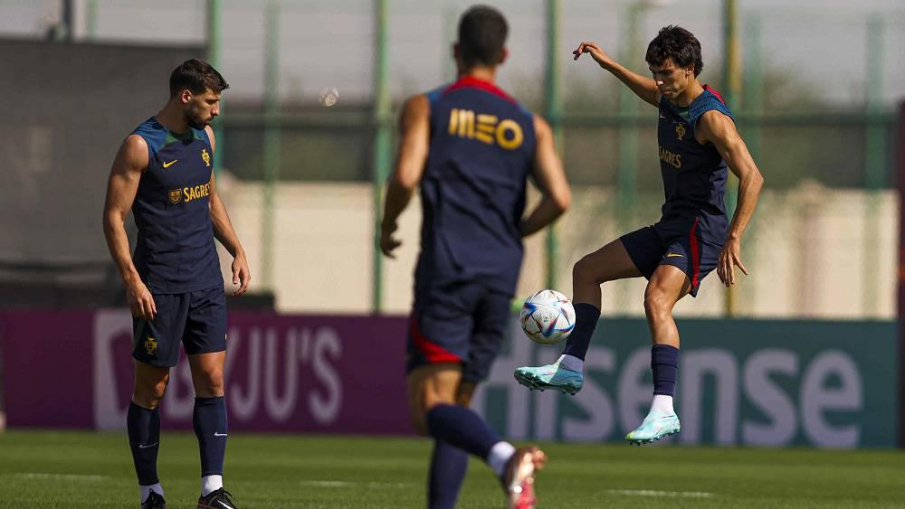 المنتخب البرتغالي يواصل استعداداته لمواجهة المغرب بمشاركة 23 لاعبا وروبن دياز يتدرب منفردا في الصالة الرياضية