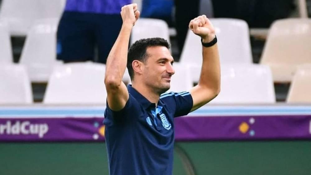 سكالوني (مدرب الأرجنتين): "مررنا بفترات صعبة ولكن والدَيّ علماني بألا أستسلم ولا أرمي المنديل وهذا الفريق يجعلني فخورا"