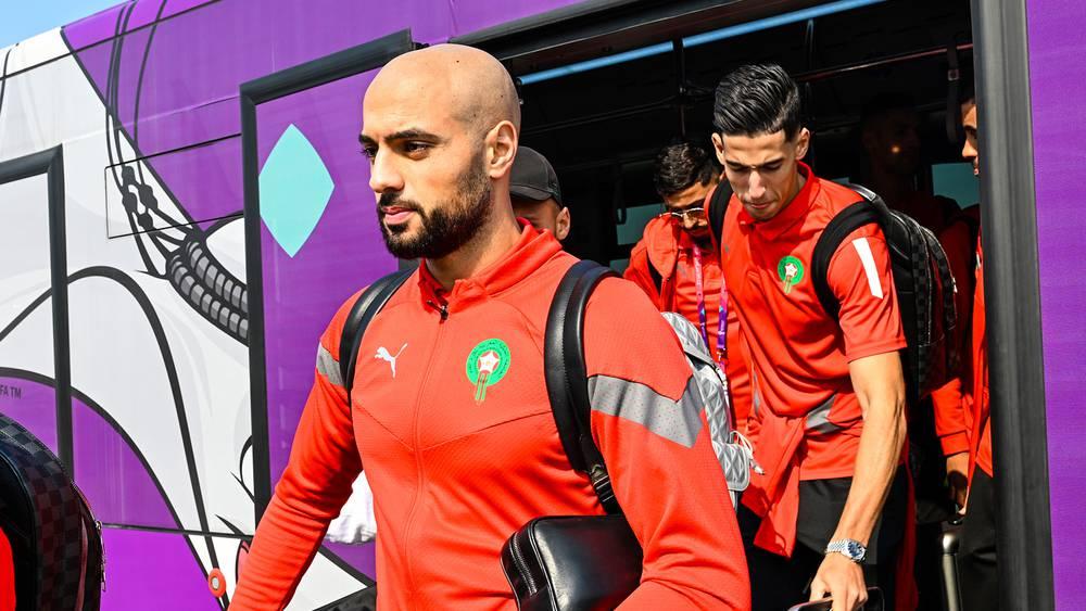 بعثة المنتخب المغربي تغادر الدوحة في اتجاه الرباط واستقبال شعبي وجماهيري كبير في انتظار اللاعبين