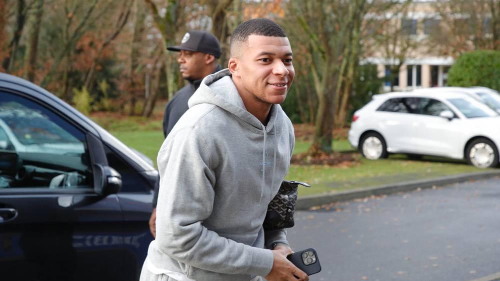 بعد 3 أيام من خسارة نهائي المونديال.. مبابي يعود اليوم الأربعاء لتداريب باريس سان جيرمان