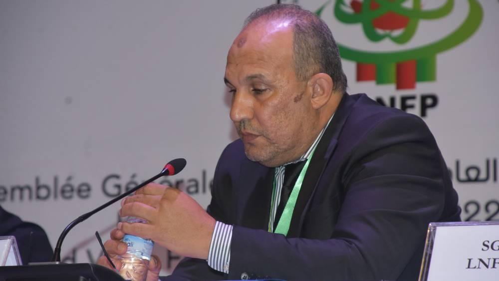 العصبة الاحترافية تمنع جميع الفرق من الانتدابات في حال عدم تسوية نزاعاتها وأداء أجور لاعبيها