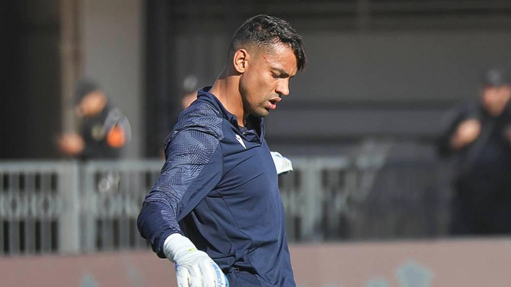 التكناوتي يعتذر عن خطئه في مباراة الجيش واعتدائه على مهاجم العساكر ويؤكد: "أعترف بالخطأ وما حدث ليس من شيمي وأخلاقي"