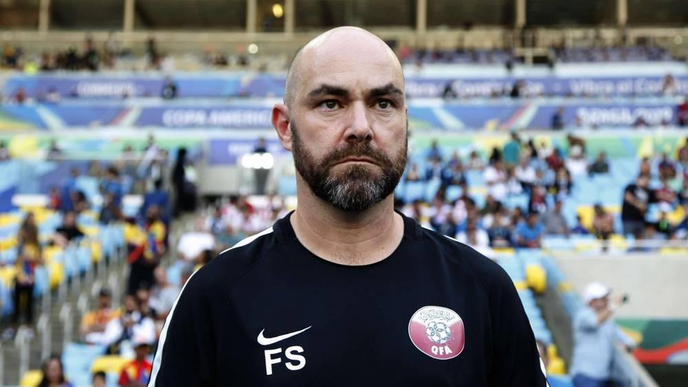 الاتحاد القطري يقرر عدم تجديد عقد مدرب المنتخب الأول فيليكس سانشيز