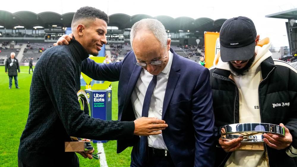 "ليكيب": "نابولي هو النادي الأكثر تقدُّما في الصّراع على أوناحي وألميريا يسعى بدوره لضمّ اللاعب"