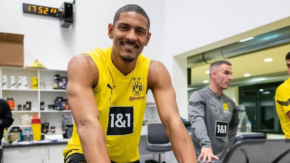 هالر بعد عودته للتدرُّب داخل دورتموند: "العام الماضي لم يكن بالسهل لكنه قام بإعدادي لتحديات السنة الجديدة"