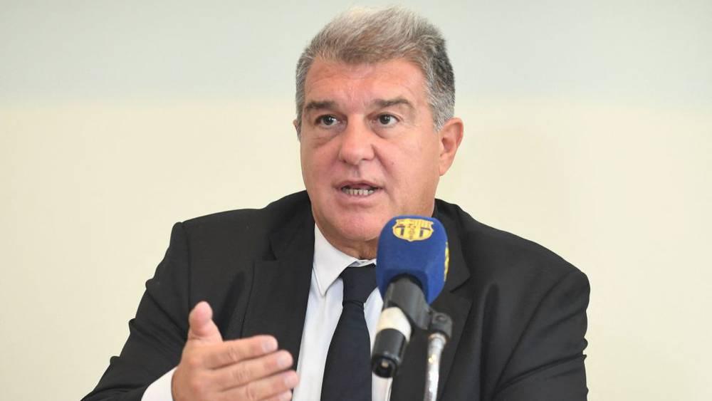 خوان لابورتا: "لم أستطع الاحتفاظ بميسي وسأكون مخطئاً إذا قلت إنه سيعود"