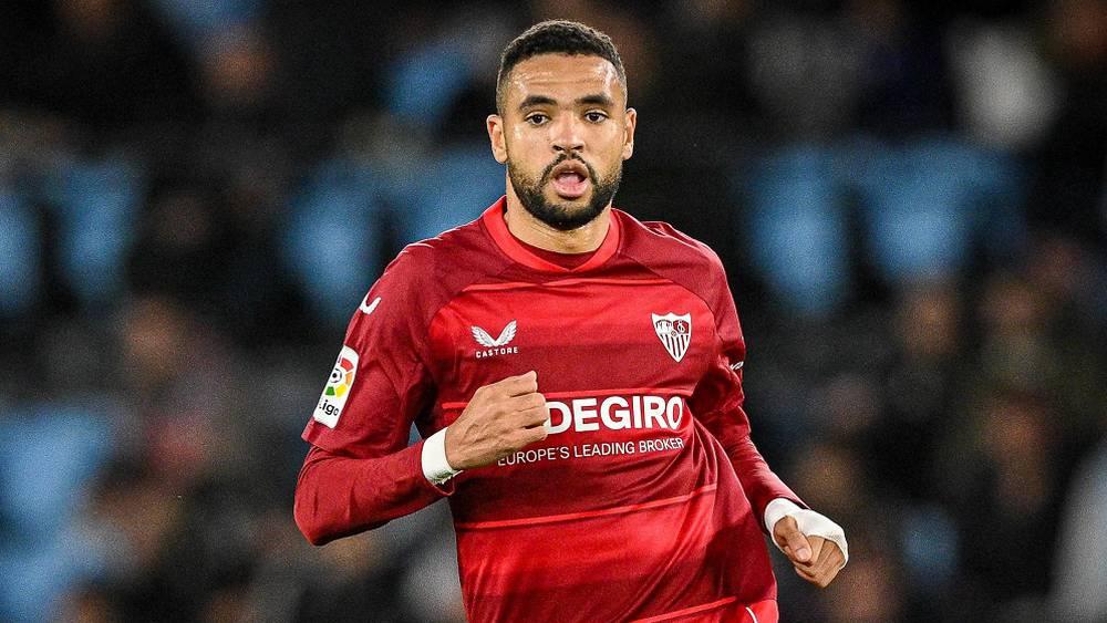 "ماركا": "النصيري رفض من جديد عرض وست هام ويتشبث بفريقه إشبيلية في الوقت الراهن"