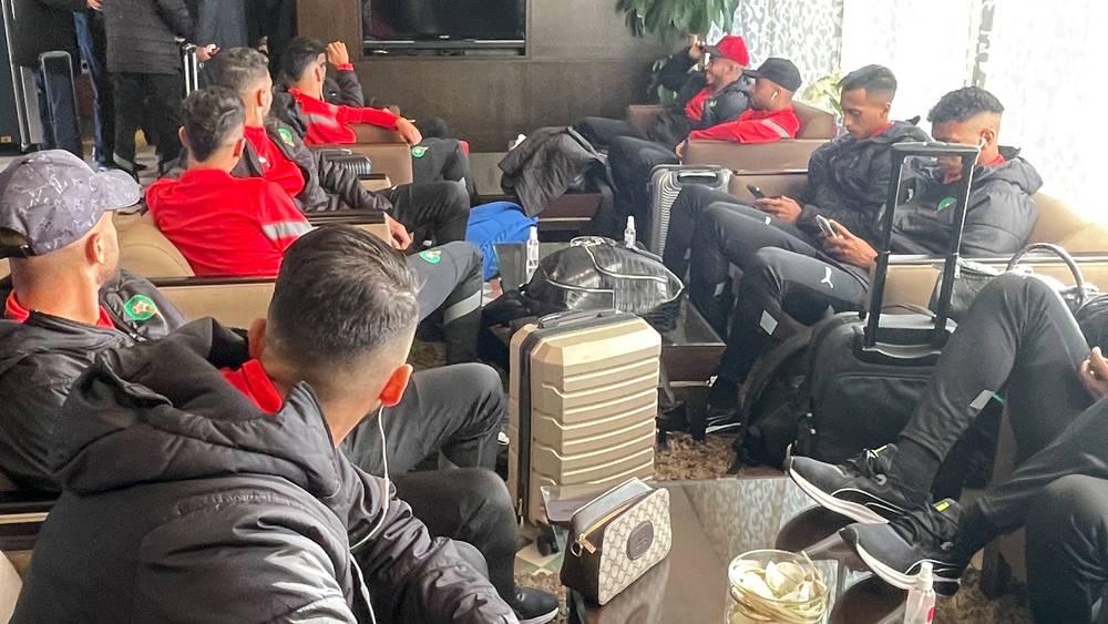 لاعبو المنتخب الأولمبي يلتحقون بأنديتهم بعد تعذر سفرهم إلى الجزائر