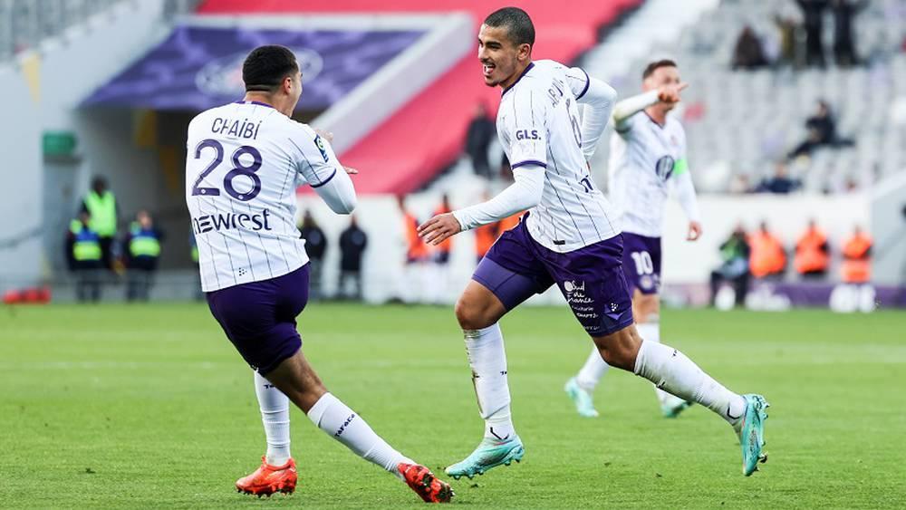 أبو خلال يسجل هدفا وينقذ فريقه تولوز من الهزيمة أمام بريست (1-1)