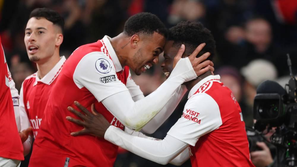 الدوري الإنجليزي/ آرسنال يُبعد مانشستر يونايتد عن طريقه بالتفوق عليه (3-2)