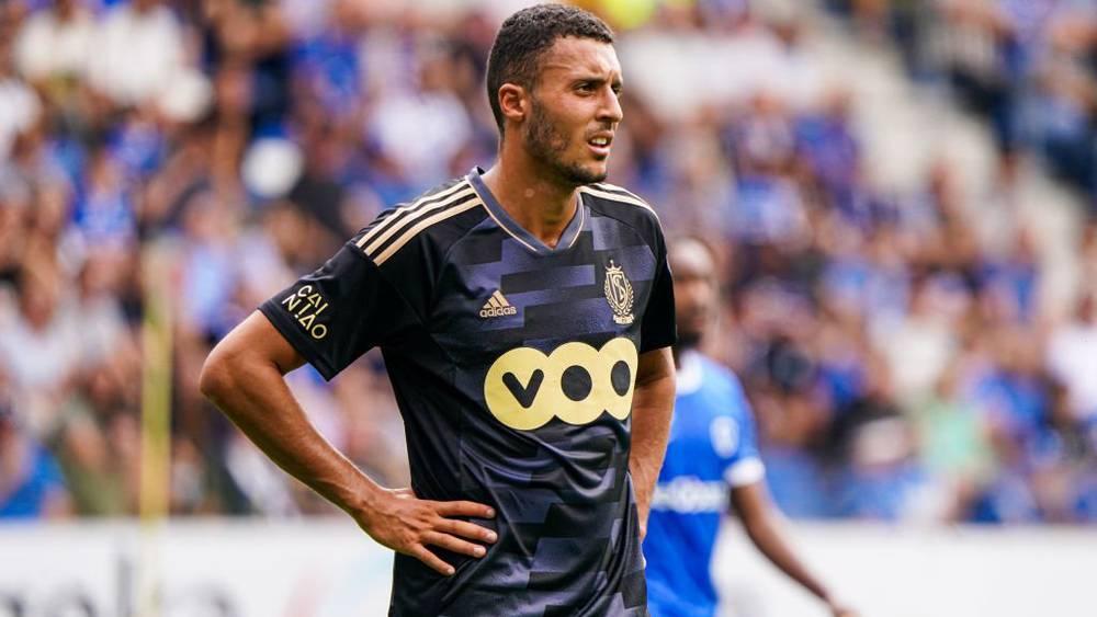 مدرب ستاندار دو لييج: "من الأفضل أن نجد حلا سريعا لأملاح والاحتفاظ بلاعبين لا يرغبون في البقاء يؤثر سلبا على النادي"