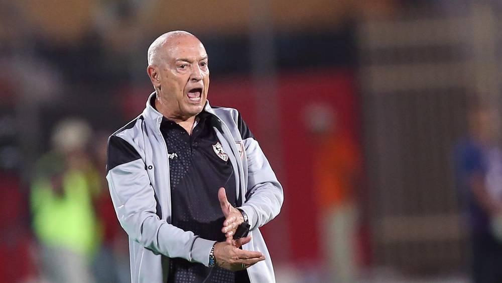 رسميا/ الزمالك يُعلن إقالة مدربه البرتغالي فيريرا بسبب سوء النتائج