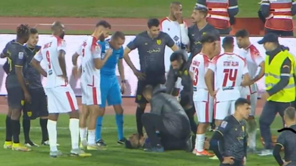 لاعب الماص الراحولي يتعرض لكسر بعد إصابته في مباراة الوداد