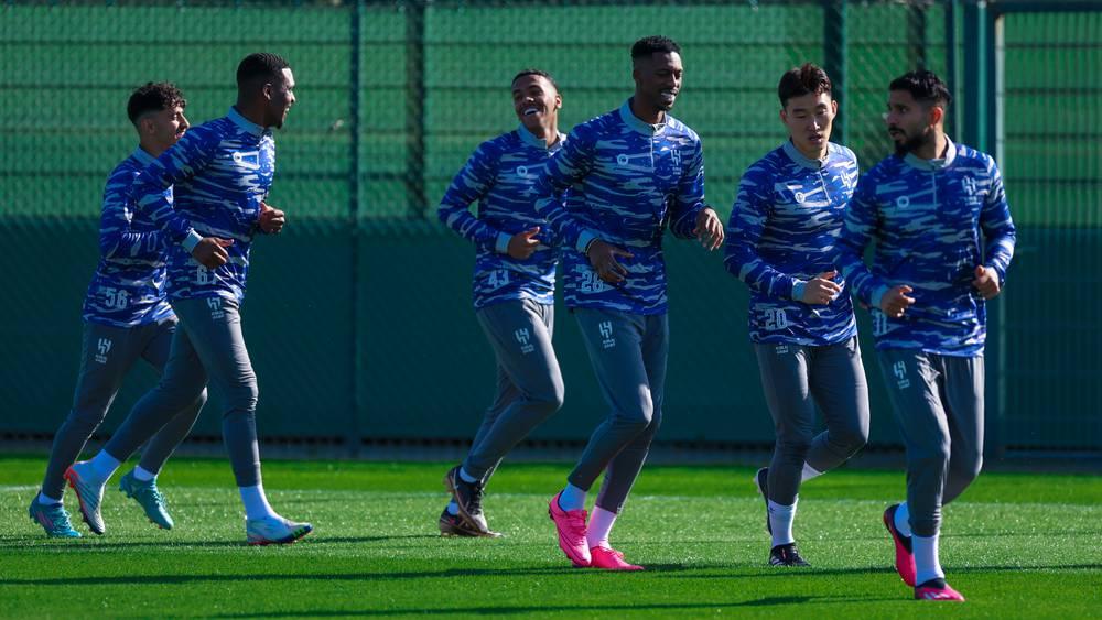 الهلال السعودي يخوض أولى حصصه التدريبية بالرباط استعدادا لمواجهة الوداد في ربع نهائي "الموندياليتو"