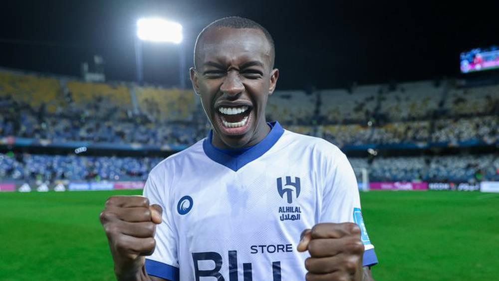 عبد الحميد (لاعب الهلال): "نتمنى الفوز دائما للعرب لكن من سيأتي لمقابلتنا في النهائي سنُكرمه بإذن الله"