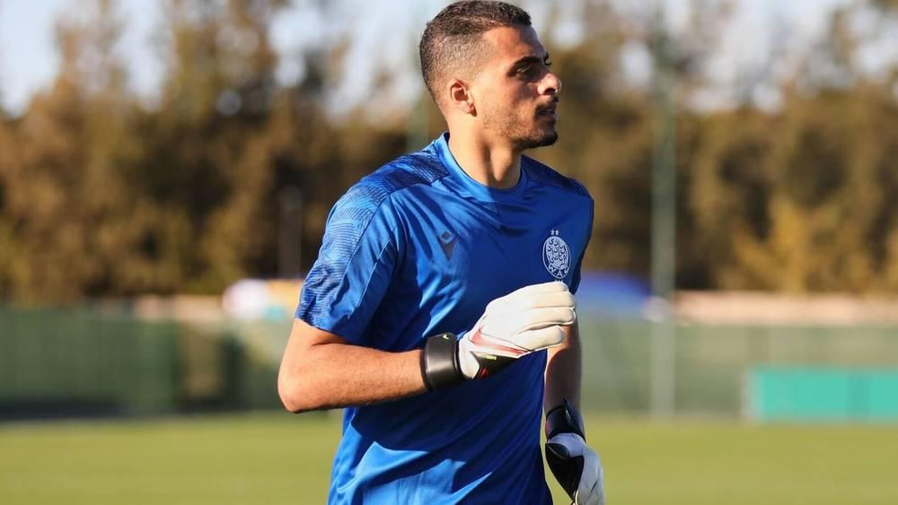 يوسف مطيع حارس الوداد يتعرض لكسر على مستوى اليد في تداريب فريقه ليومه الأربعاء
