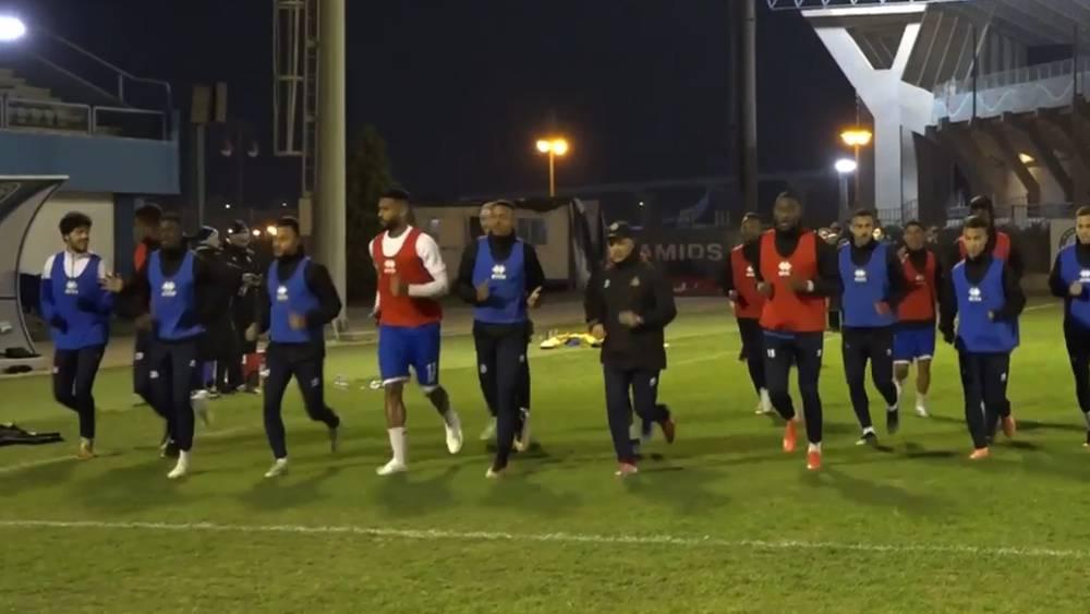 الجيش الملكي يخوض حصته التدريبية الأولى بمصر استعداداً لمنازلة بيراميدز