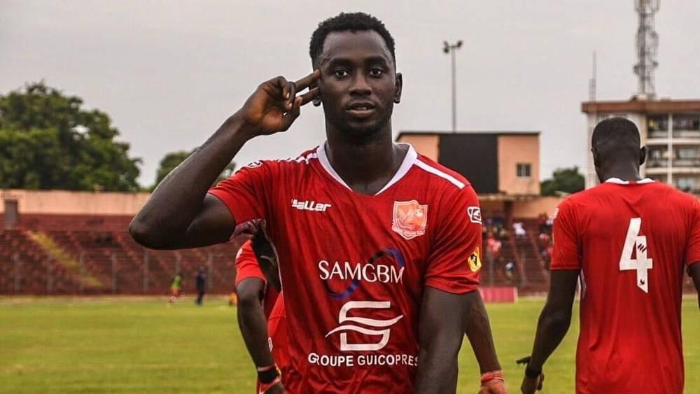 عبدو ندياي (لاعب حوريا الغيني): "نسعى للذهاب بعيدا في عصبة الأبطال والتتويج باللقب"