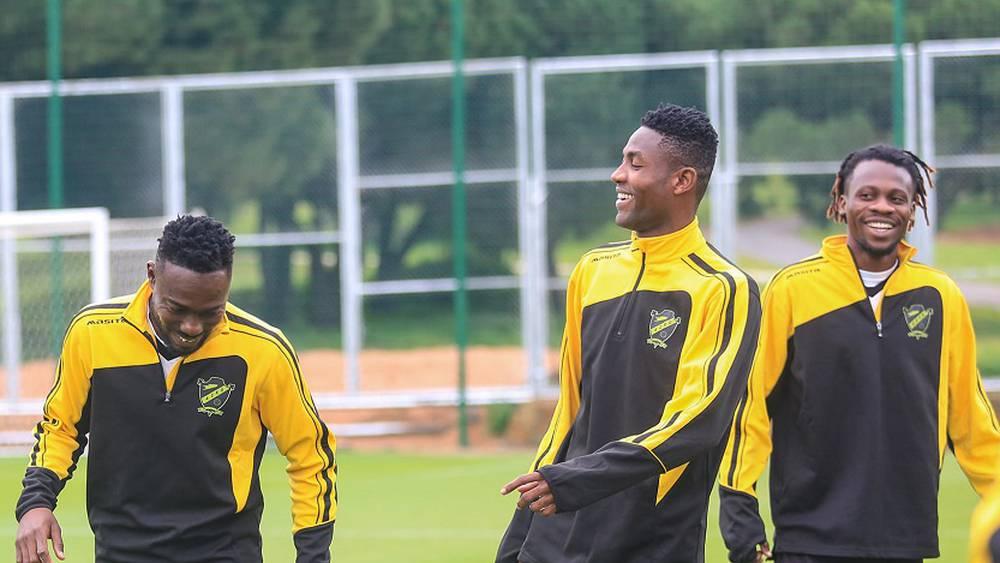 أسكو دي كارا يخوض آخر حصة تدريبية مساء يومه السبت تأهبا لمواجهة الجيش الملكي