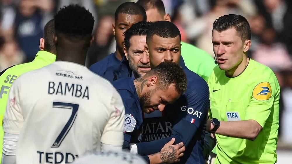 نيمار قد يغيب عن مواجهة بايرن ميونخ في دوري الأبطال