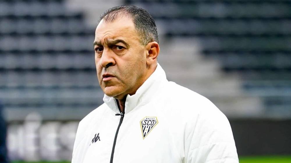 Ligue 1 – Abdel Bouhazama quitte Angers après son récent dérapage