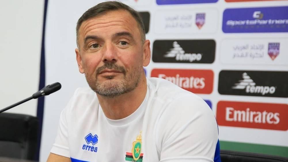 دا كروز: "لاعبو الجيش الملكي اعتادوا ازدحام جدول المباريات وحاليا تركيزهم منصب على مواجهة الاتحاد الليبي"