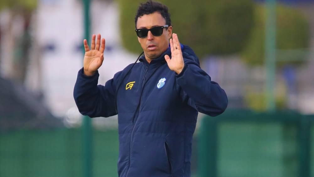 الطير: "هزيمتنا أمام الوداد مستحقة.. اللاعبون قاموا بمجهوداتهم لكن الخصم كان متفوقا علينا"