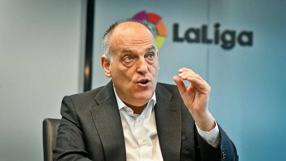 تيباس (رئيس رابطة الدوري الإسباني): "اسمي الحقيقي تشافي وعائلتي تتحدث اللغة الكتالونية"