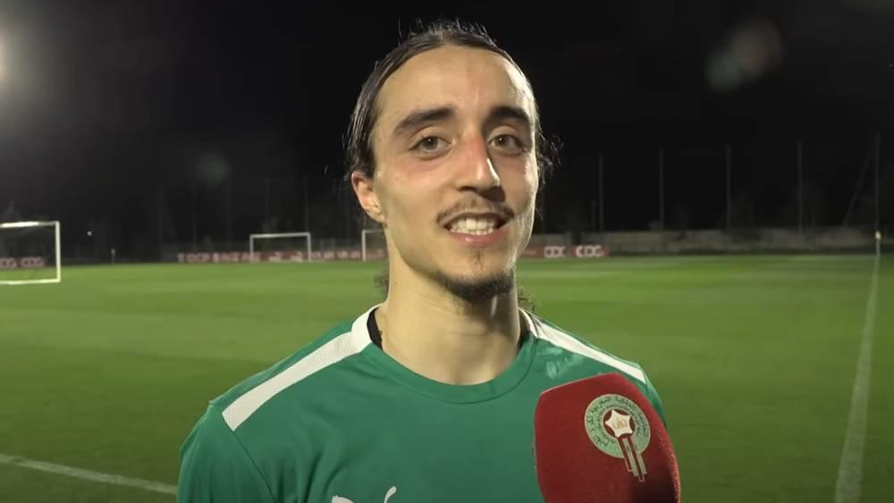 كشطة: "منذ أن كنت صغيراً وأنا أحلم بحمل قميص المنتخب والجمهور المغربي يمنحك القوة والحب ولا أملك حتى الكلمات لوصفه"