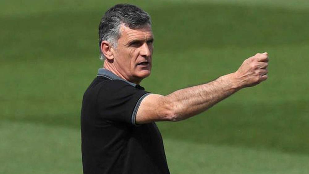 رسميا/ إشبيلية يعلن تعاقده مع المدرب مينديليبار خلفا لسامباولي بعقد يمتد حتى نهاية الموسم الجاري