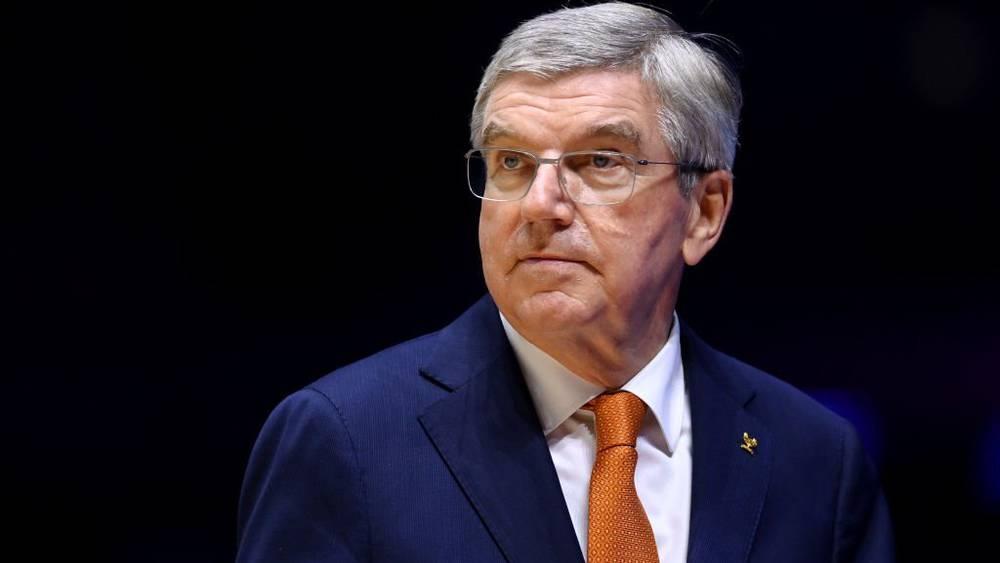 باخ يوضح سبب فرض اللجنة الأولمبية الدولية العقوبات على روسيا فقط