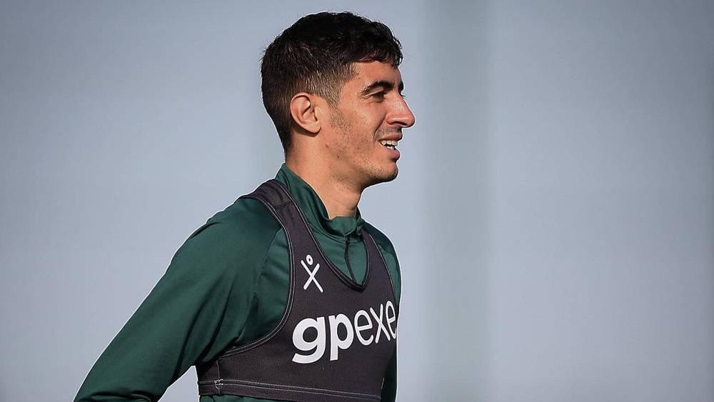 الرجاء يستعيد خدمات المكعازي أمام سيمبا التنزاني والناهيري يغيب بداعي الإصابة