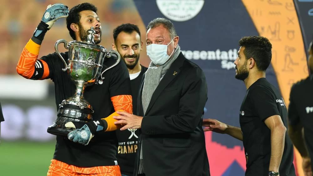 الأهلي المصري يؤجل فتح ملف تجديد عقود لاعبيه بسبب مبارتيه أمام الرجاء الرياضي