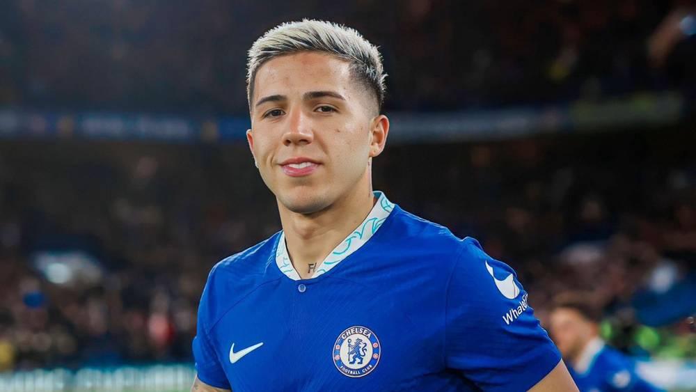 بعد ضمه في يناير الماضي.. تشيلسي يقرر تمديد عقد الأرجنتيني إنزو فيرنانديز لموسم إضافي حتى 2032