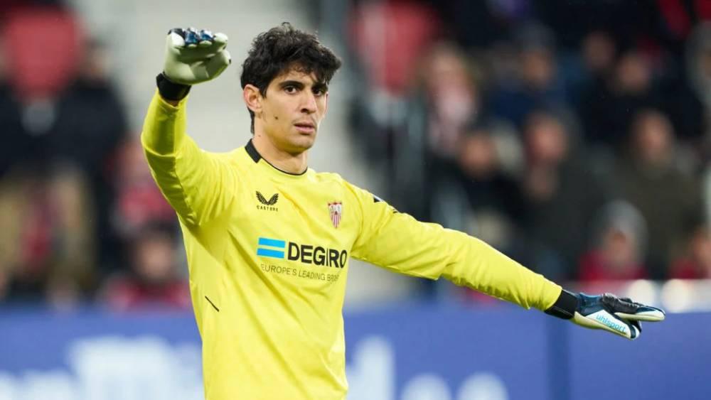 ثلاثة أندية إسبانية تنضاف إلى قائمة الراغبين في التعاقد مع ياسين بونو