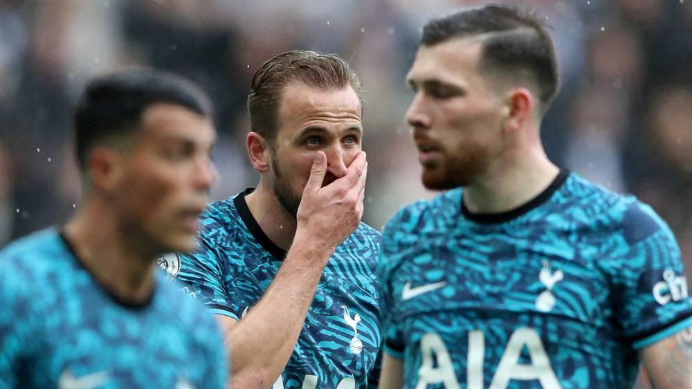 لاعبو توتنهام يعلنون عن تعويض تكلفة تذاكر مباراة نيوكاسل لجماهير النادي عقب خسارتهم (6-1)