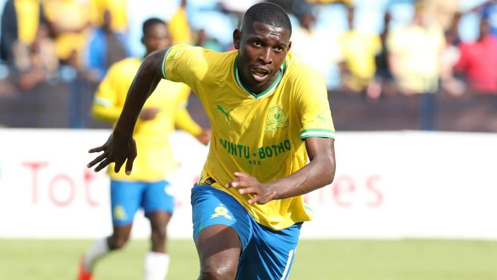 موديبا (لاعب سان داونز): "الوداد فريق صعب.. شاهدنا مباراته الأخيرة ضد سيمبا وبالفعل بدأنا الاستعداد لمواجهته"